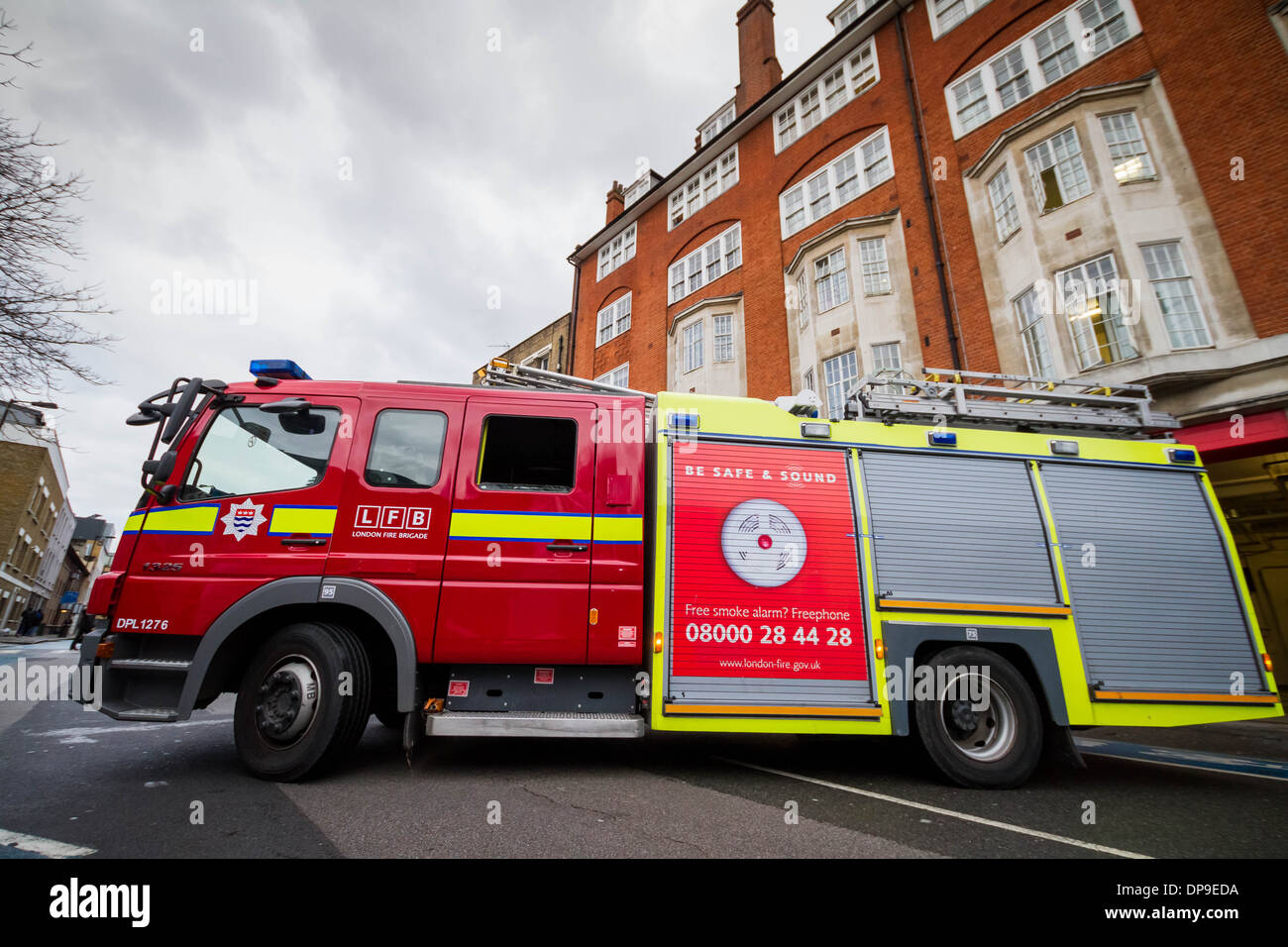 The last engine drives out as Southwark Fire station is finally closed ...