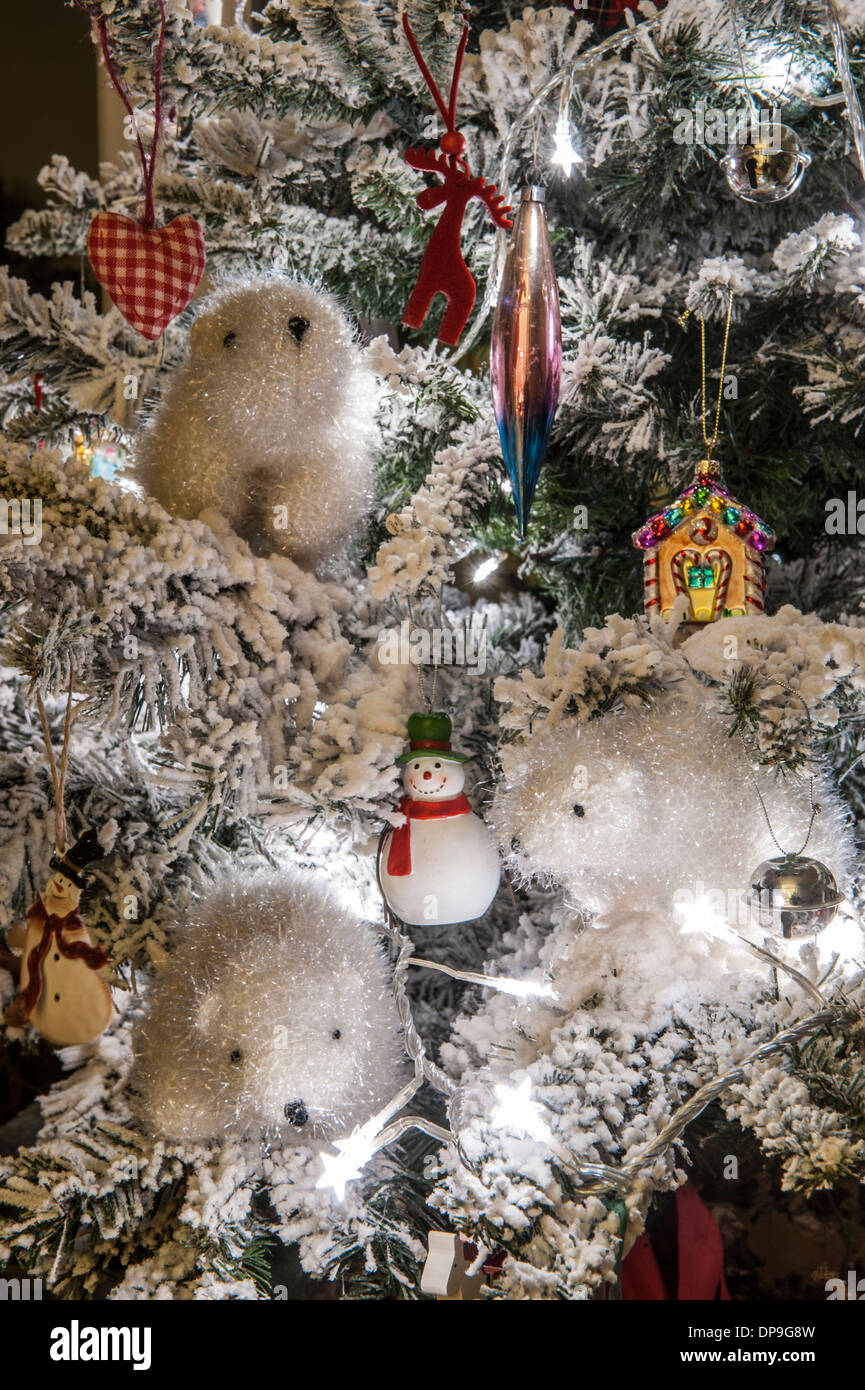 Christmas tree clear glass baubles hi-res stock photography and images ...