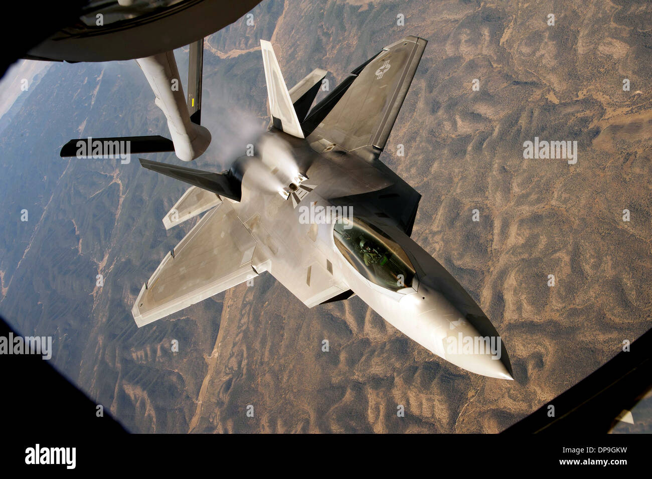 U.S. Air Force F-22 Raptor after conducting an in-flight refueling ...