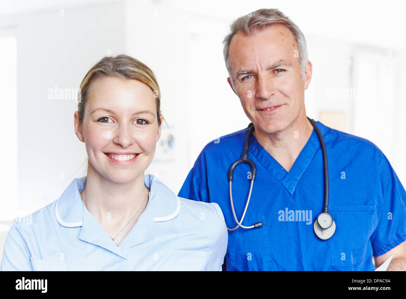 Doctor nurse hi-res stock photography and images - Alamy