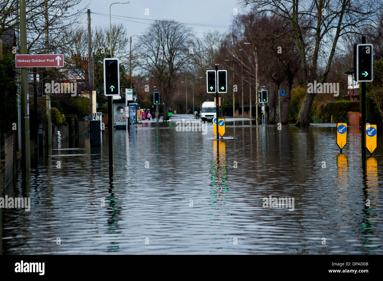 Oxford, UK. 10th January 2014. Hinksey Outdoor Pool sign Flooding in