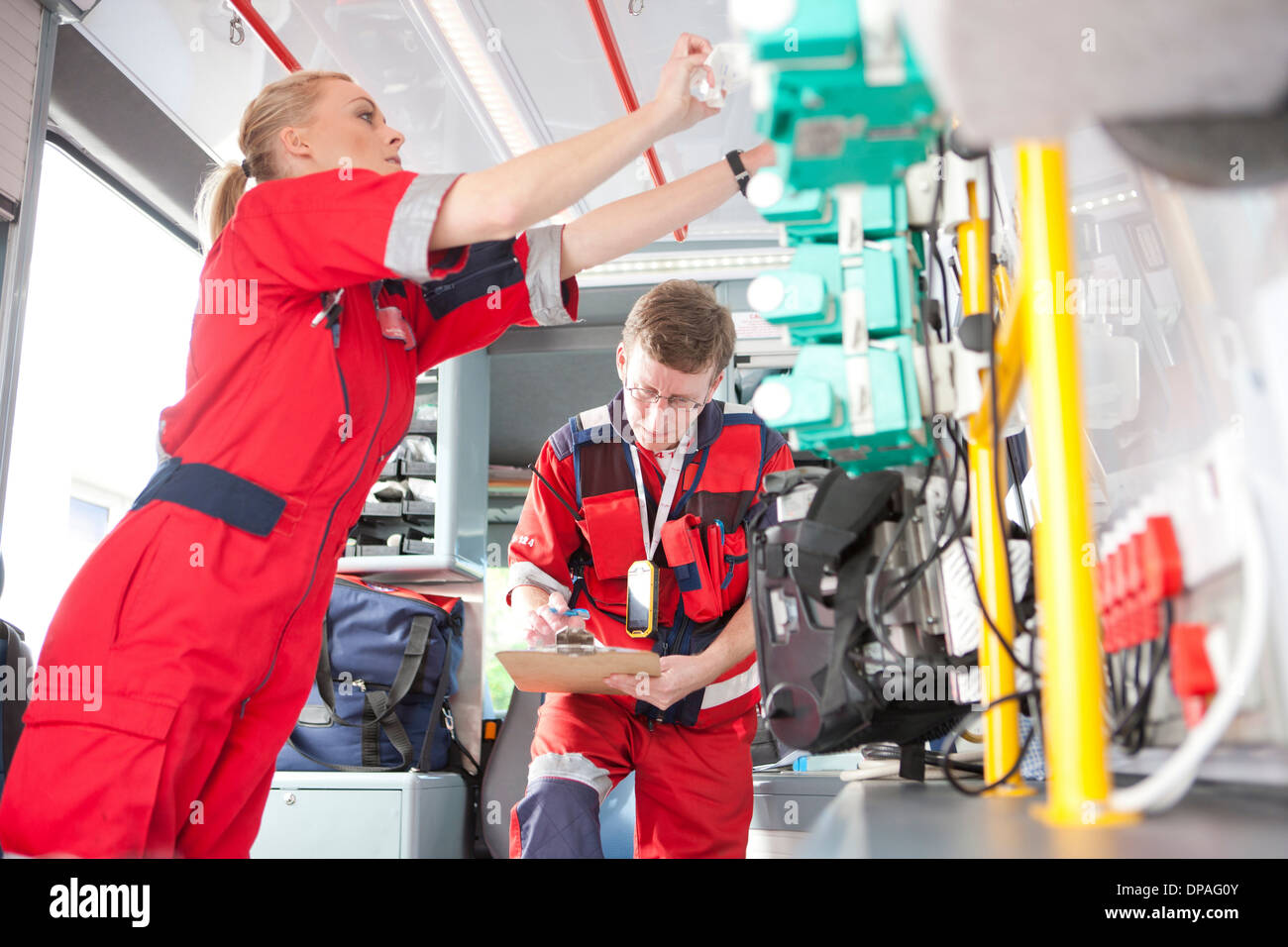 Paramedics in ambulance hi-res stock photography and images - Alamy