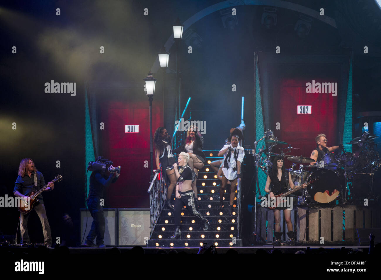 Milwaukee, Wisconsin, USA. 9th Jan, 2014. PINK performs with her band ...