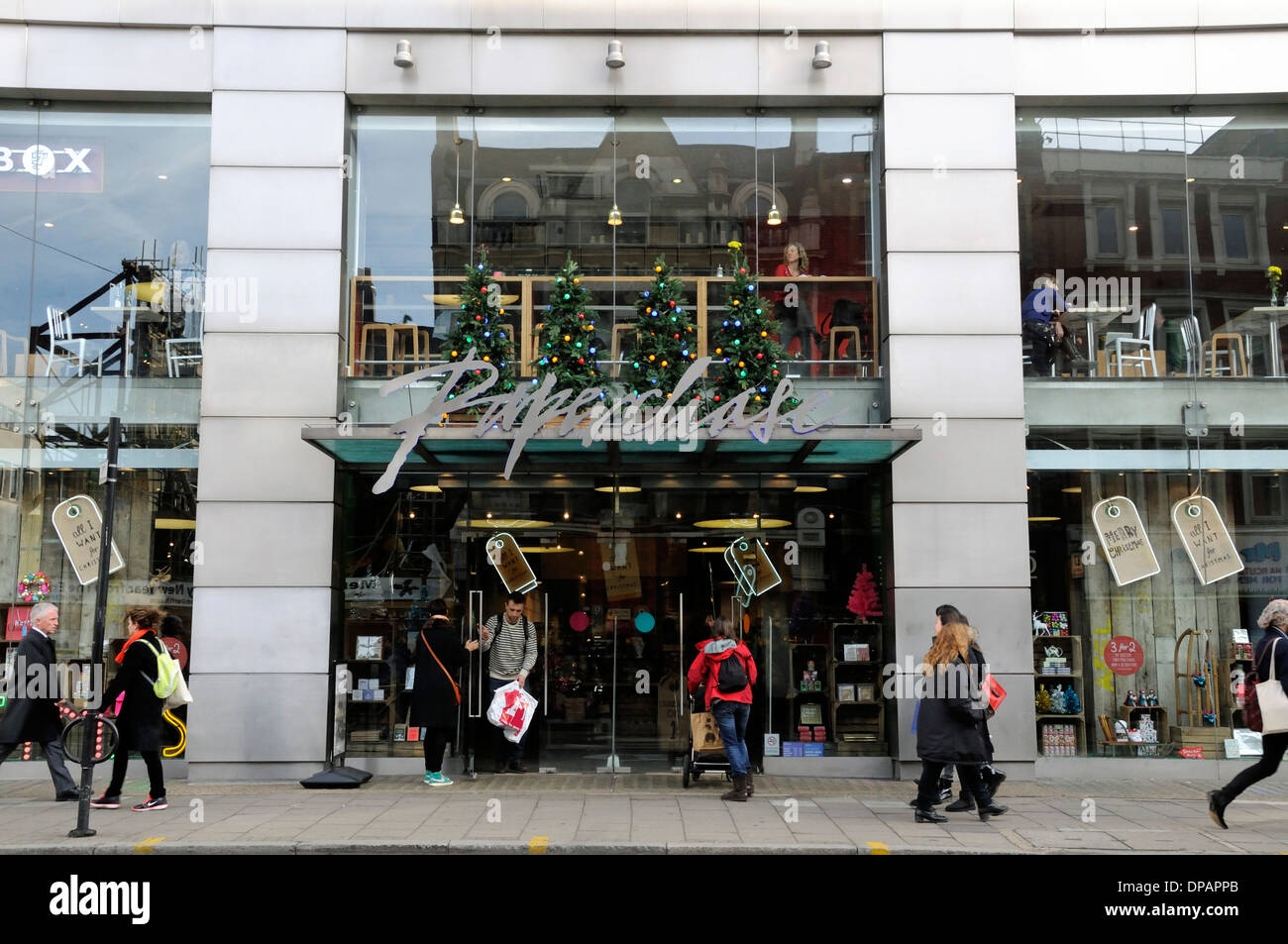Paperchase, tottenham court road hires stock photography and images