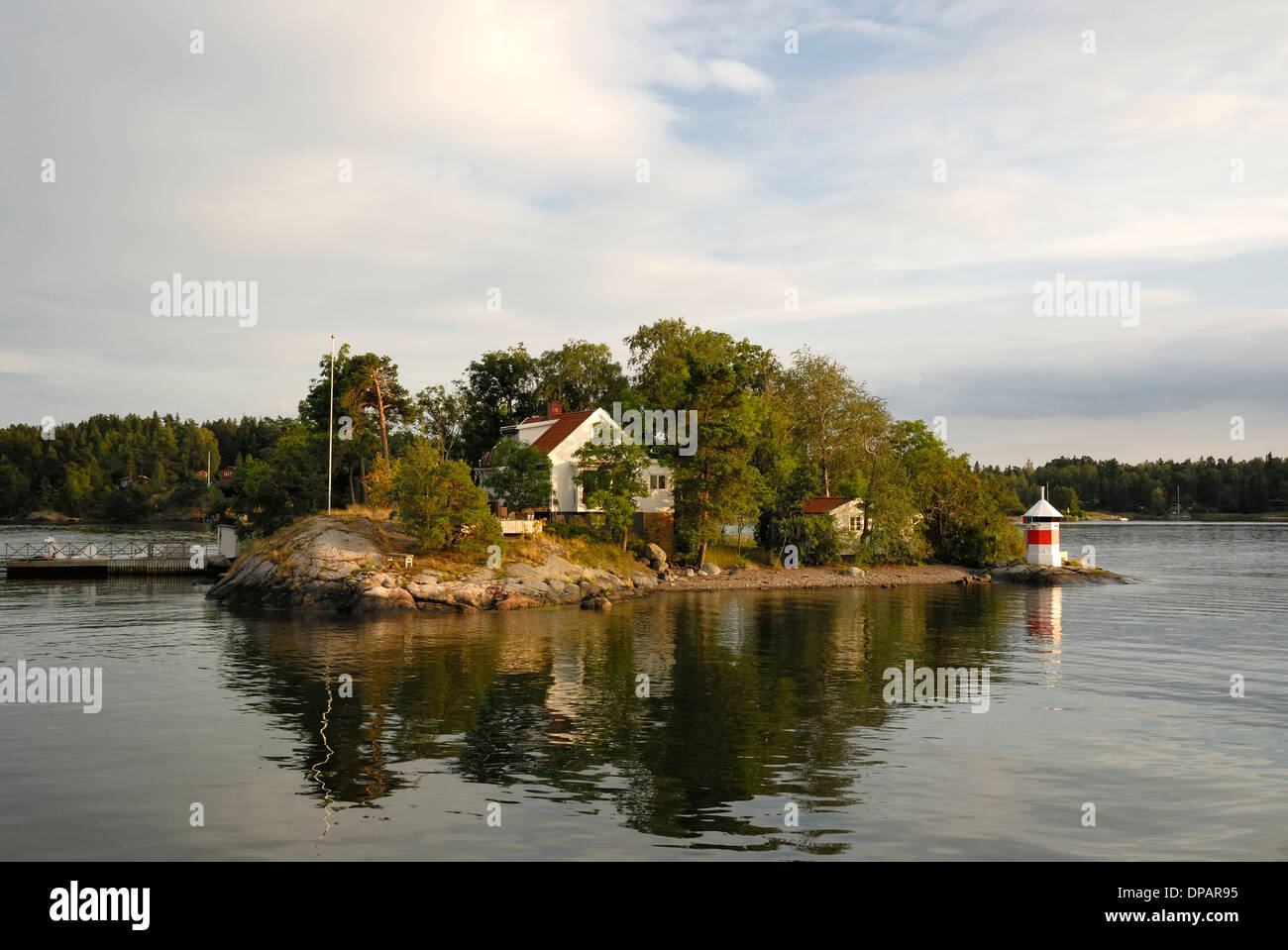 Summer house hill hi-res stock photography and images - Alamy