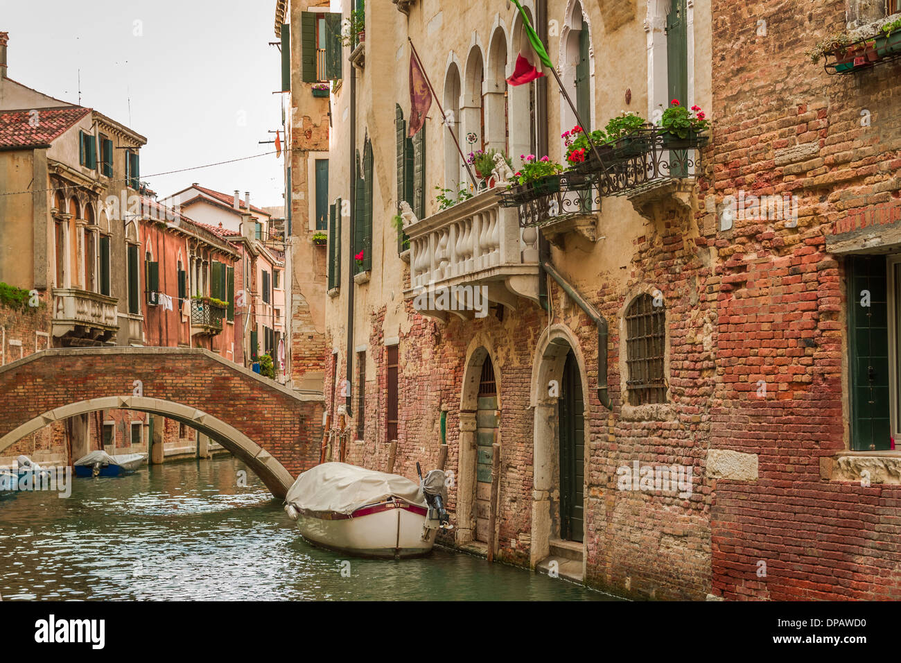 Historic houses of the Grand Canal in Venice Stock Photo - Alamy