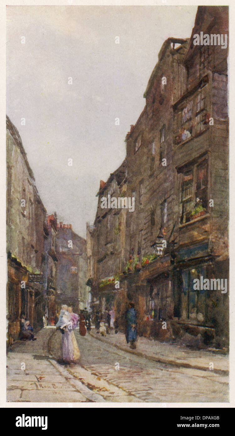 Old london street hi-res stock photography and images - Alamy