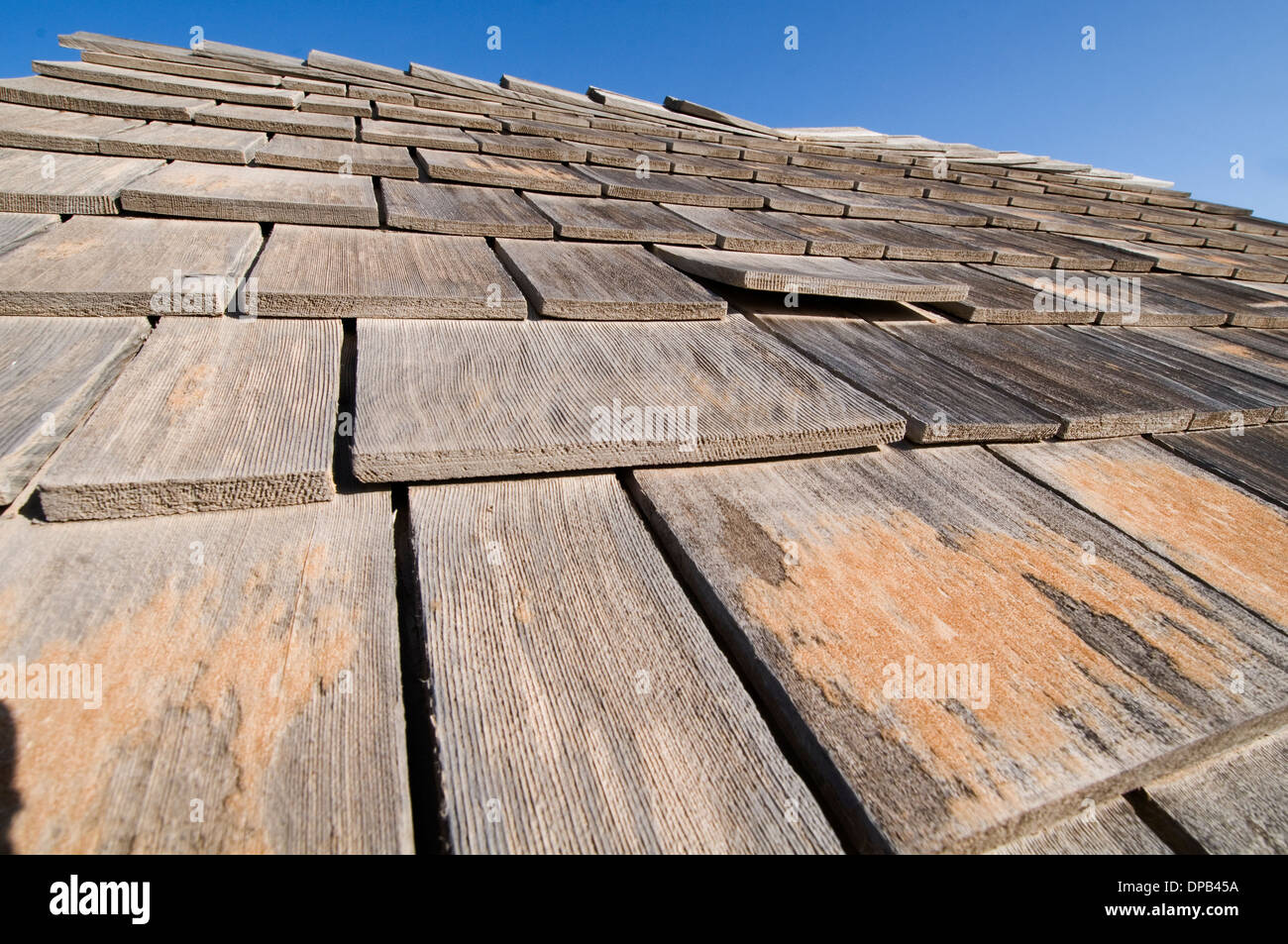 wood shingles roof roofs tiles tile wooden traditional overlap overlapping wooden Stock Photo