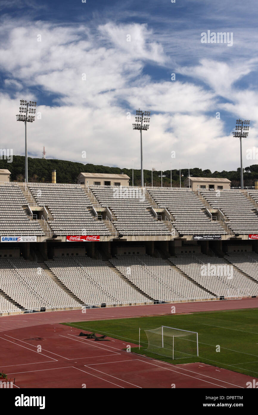 Barcelona olympic stadium 1992 hi-res stock photography and images - Alamy