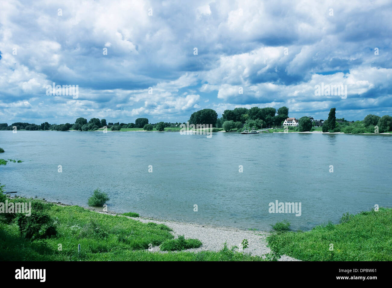 Germany, North Rhine-Westphalia, Dusseldorf, River Rhine Stock Photo