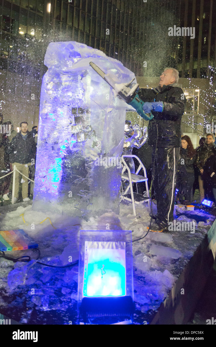 Ice sculptures canary wharf hi-res stock photography and images - Alamy