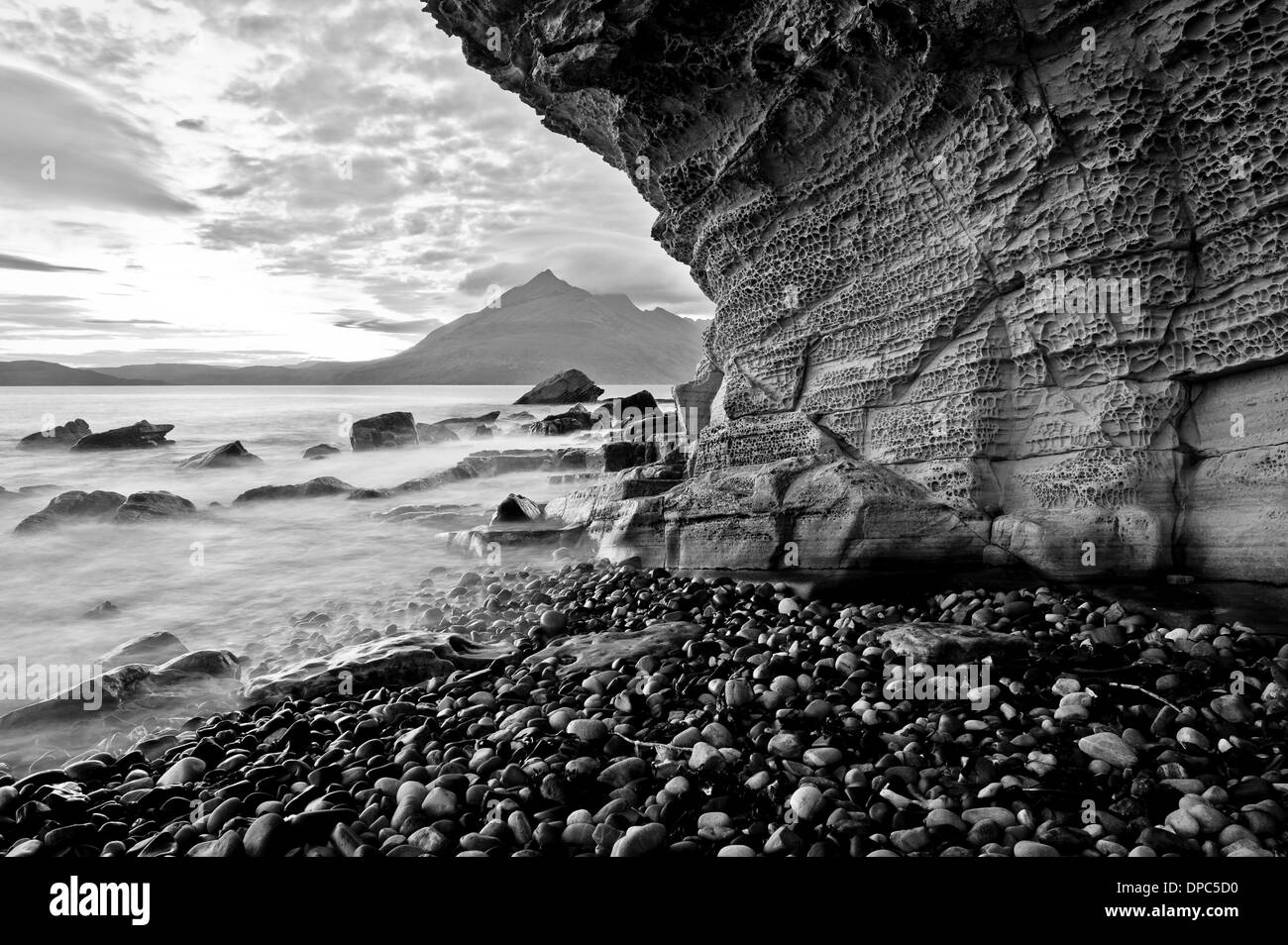 Honeycomb Cliffs Black And White Stock Photos Images Alamy Honeycomb Cliffs Black And White Stock Photos Images Alamy