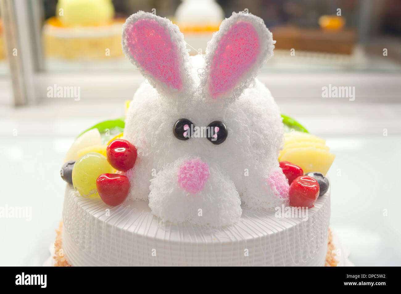 Festive cake hi-res stock photography and images - Page 14 - Alamy