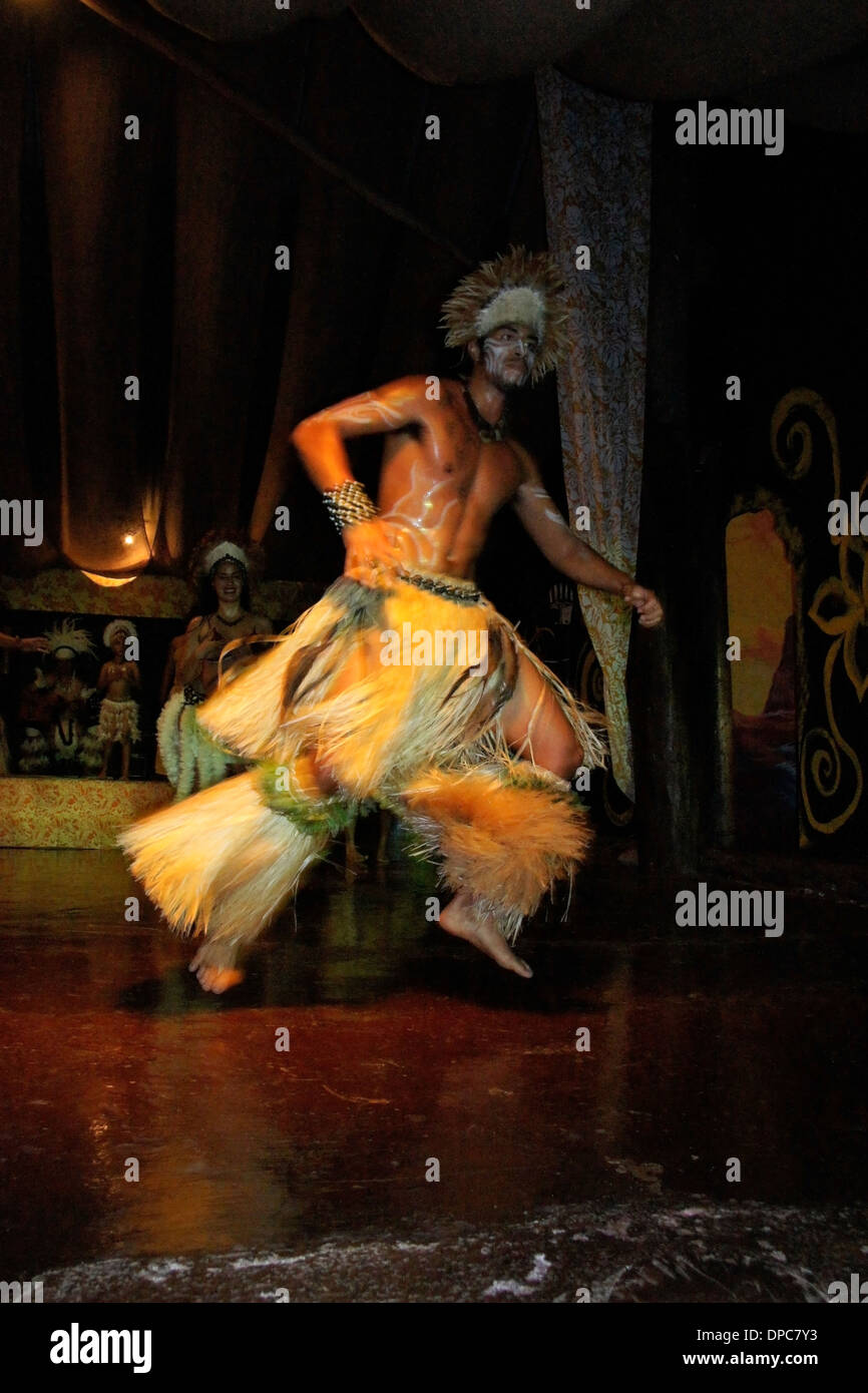 Kari kari dancers hi-res stock photography and images - Alamy