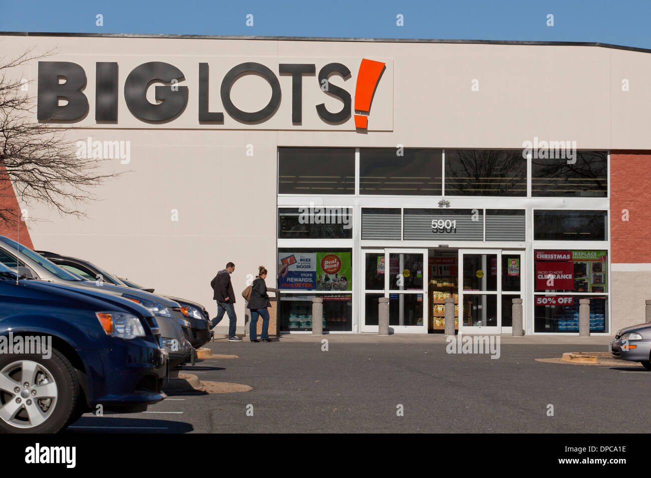 Big Lots storefront - Virginia USA Stock Photo