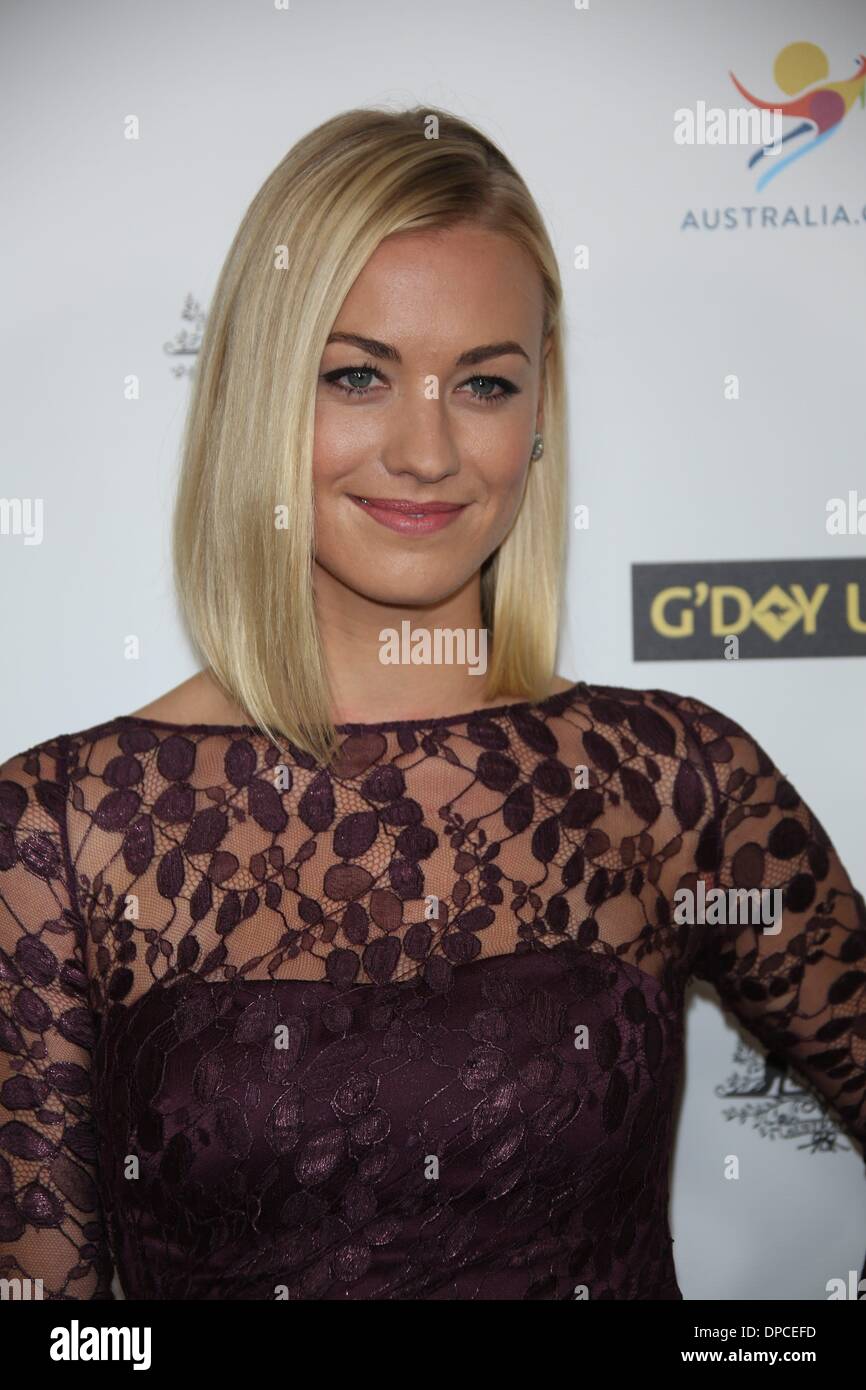 Yvonne strahovski hi-res stock photography and images - Alamy