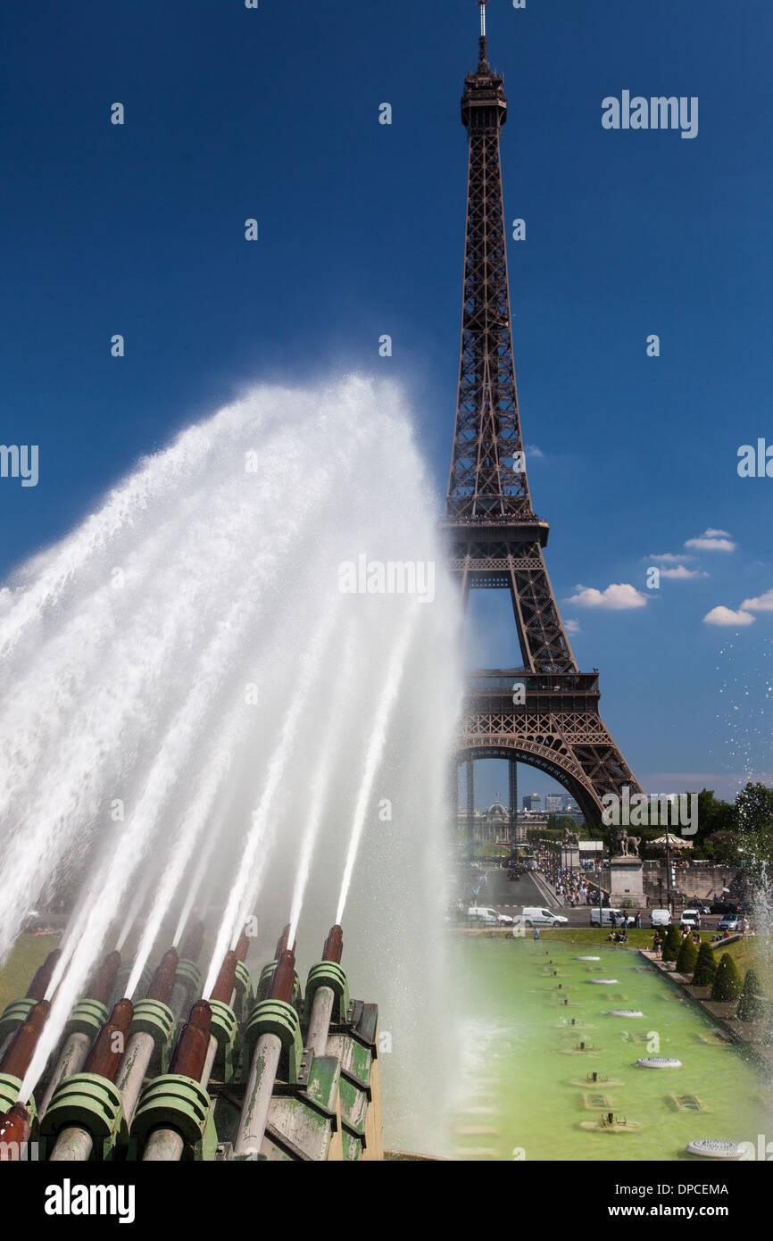 Tour Eiffel tower, Paris Stock Photo - Alamy