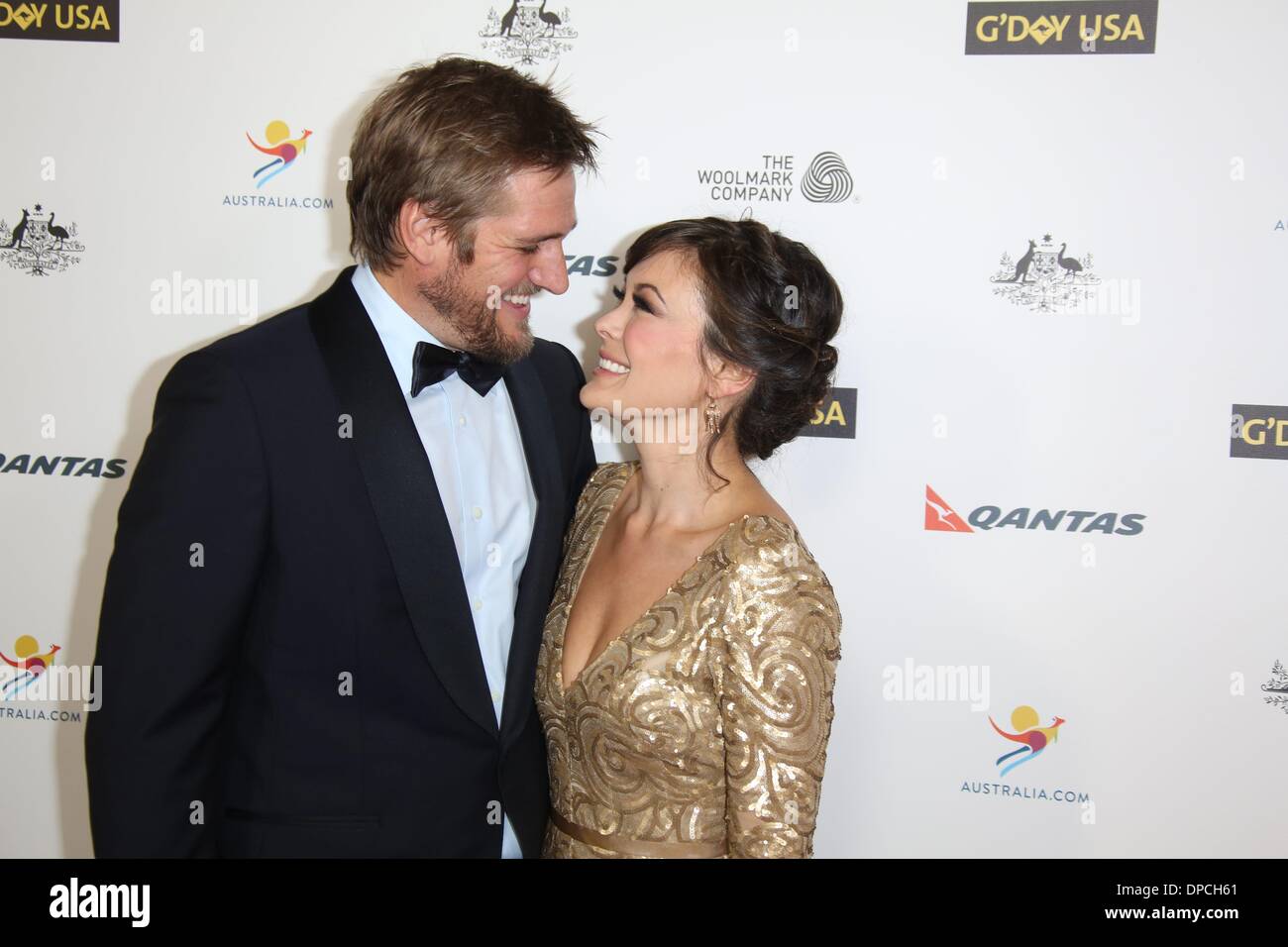 Curtis stone wife hi-res stock photography and images - Alamy