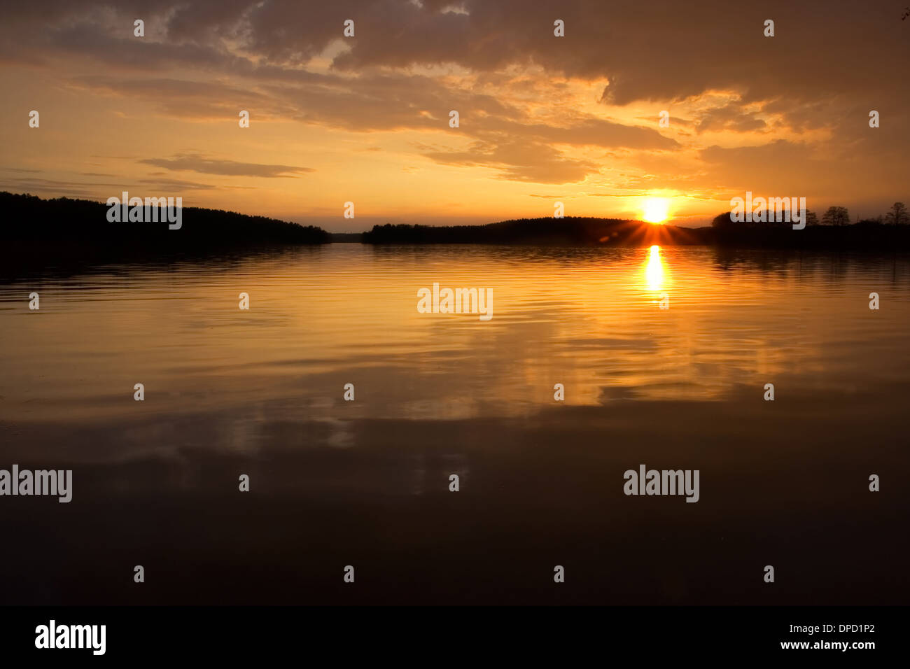 Golden colors and lake reflection hi-res stock photography and images ...