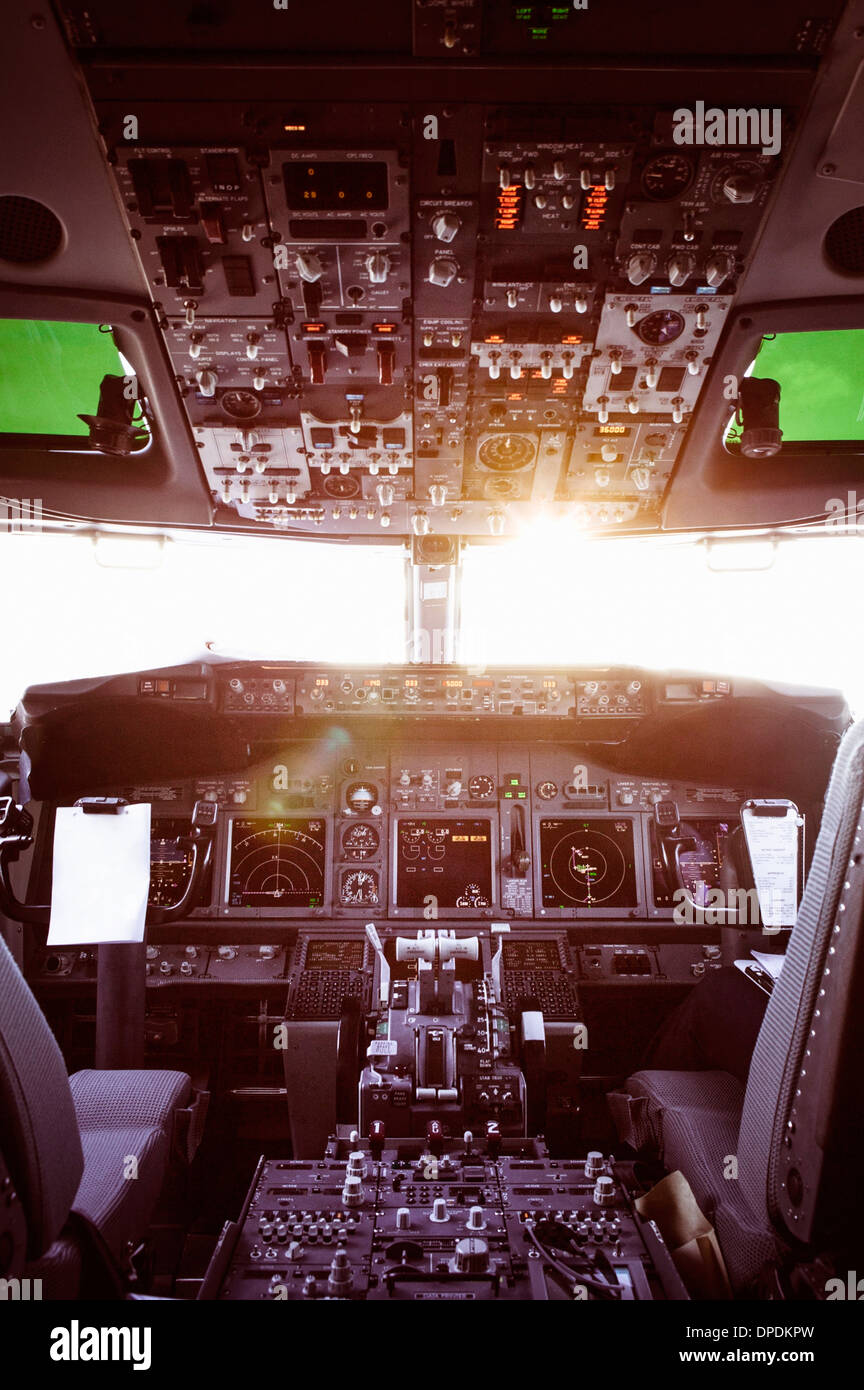 Aeroplane Cockpit Stock Photo Alamy