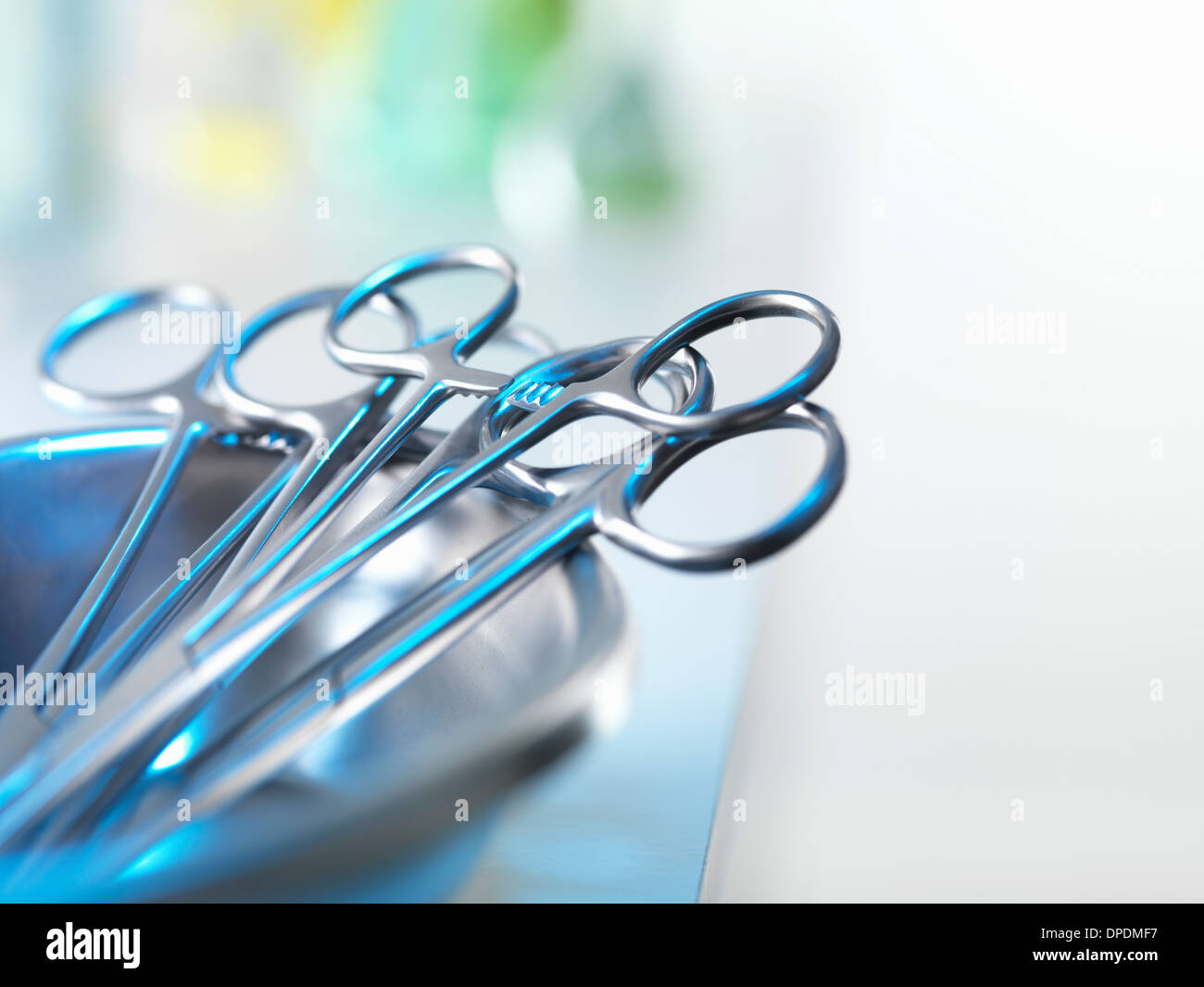 Surgical instruments in dish hires stock photography and images Alamy