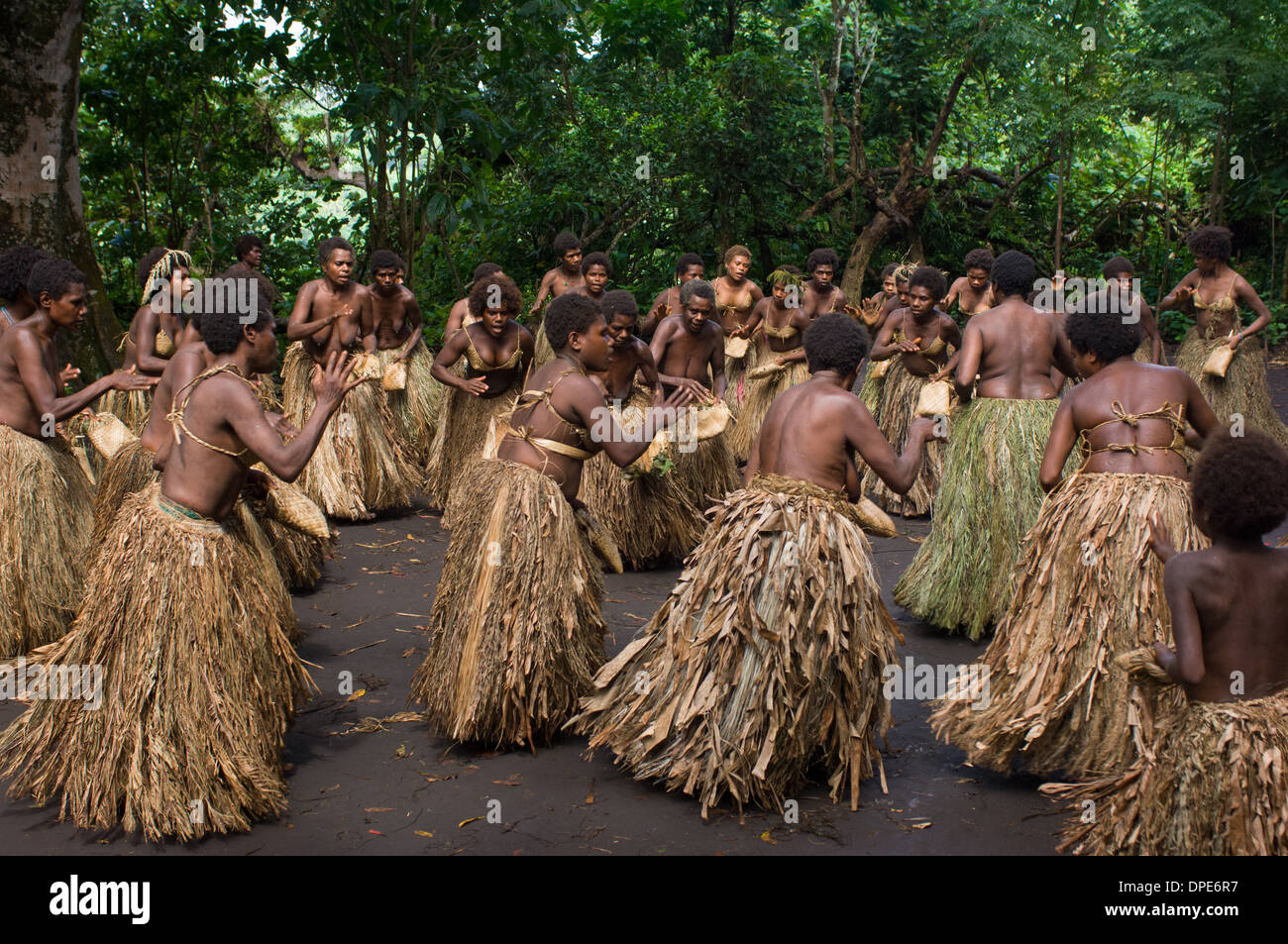 Girl wearing grass skirt yap hi-res stock photography and images - Alamy