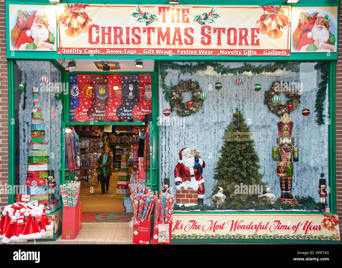 Pop Up Christmas Shop High Resolution Stock Photography and Images - Alamy