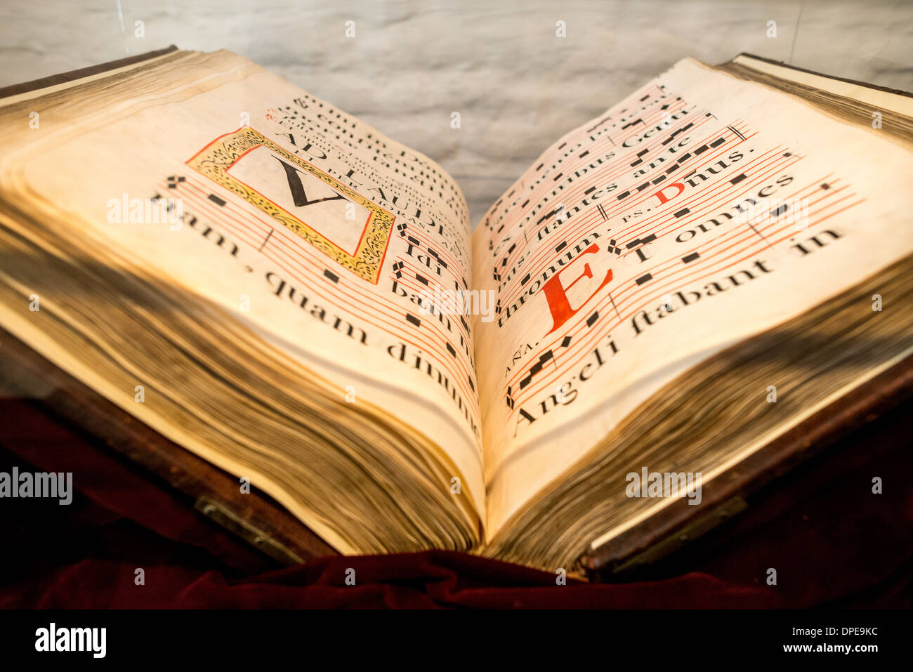 Illuminated Hymn Book Basílica De Nuestra Señora Del Pilar Buenos Aires ...