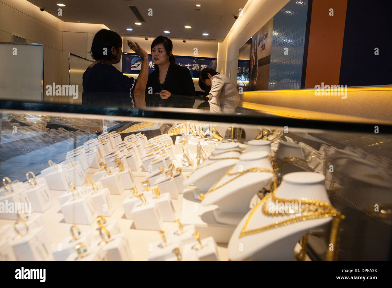 Rolex branch hi res stock photography and images Page 2 Alamy