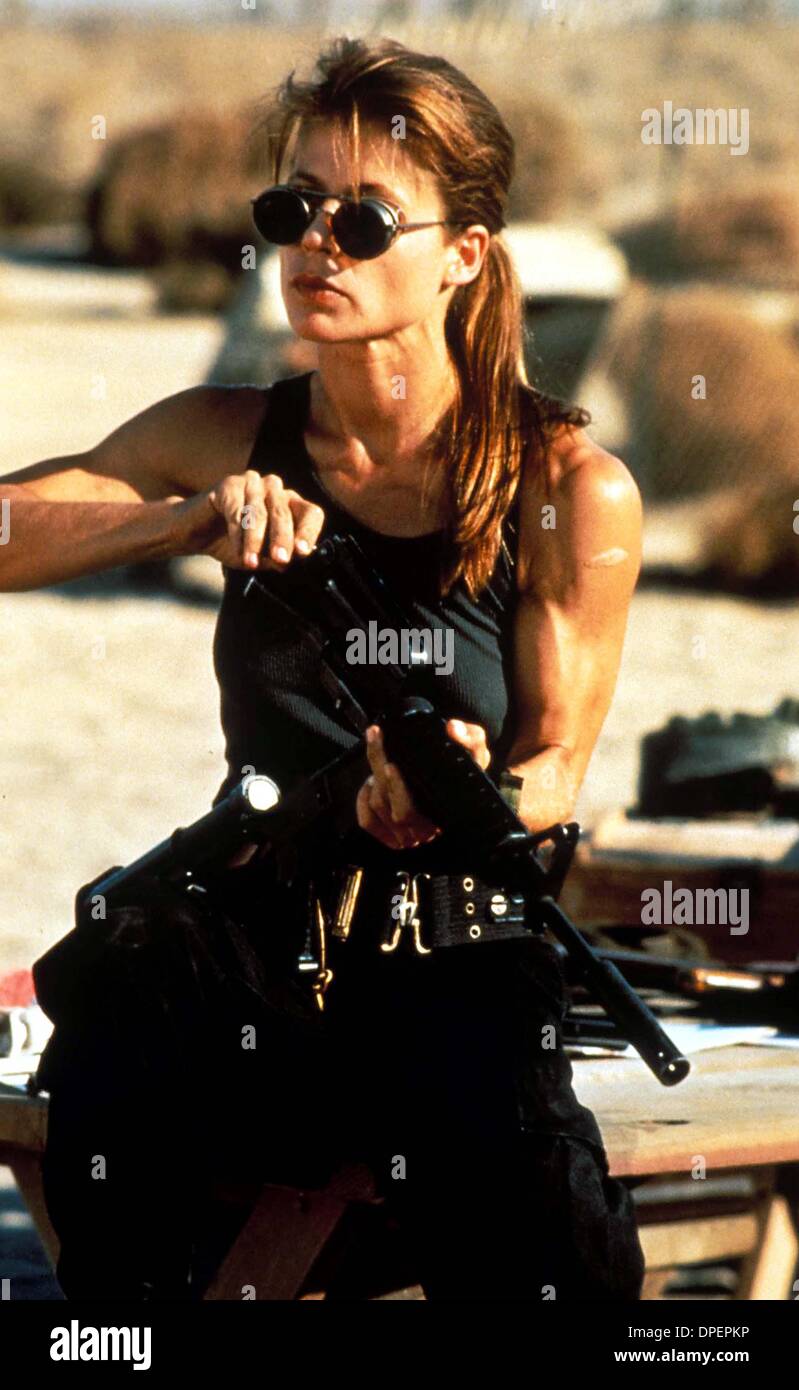 Jan. 31, 2006 - L1851.''Terminator 2''.Linda Hamilton. (Credit Image: © Globe Photos/ZUMApress.com) Stock Photo