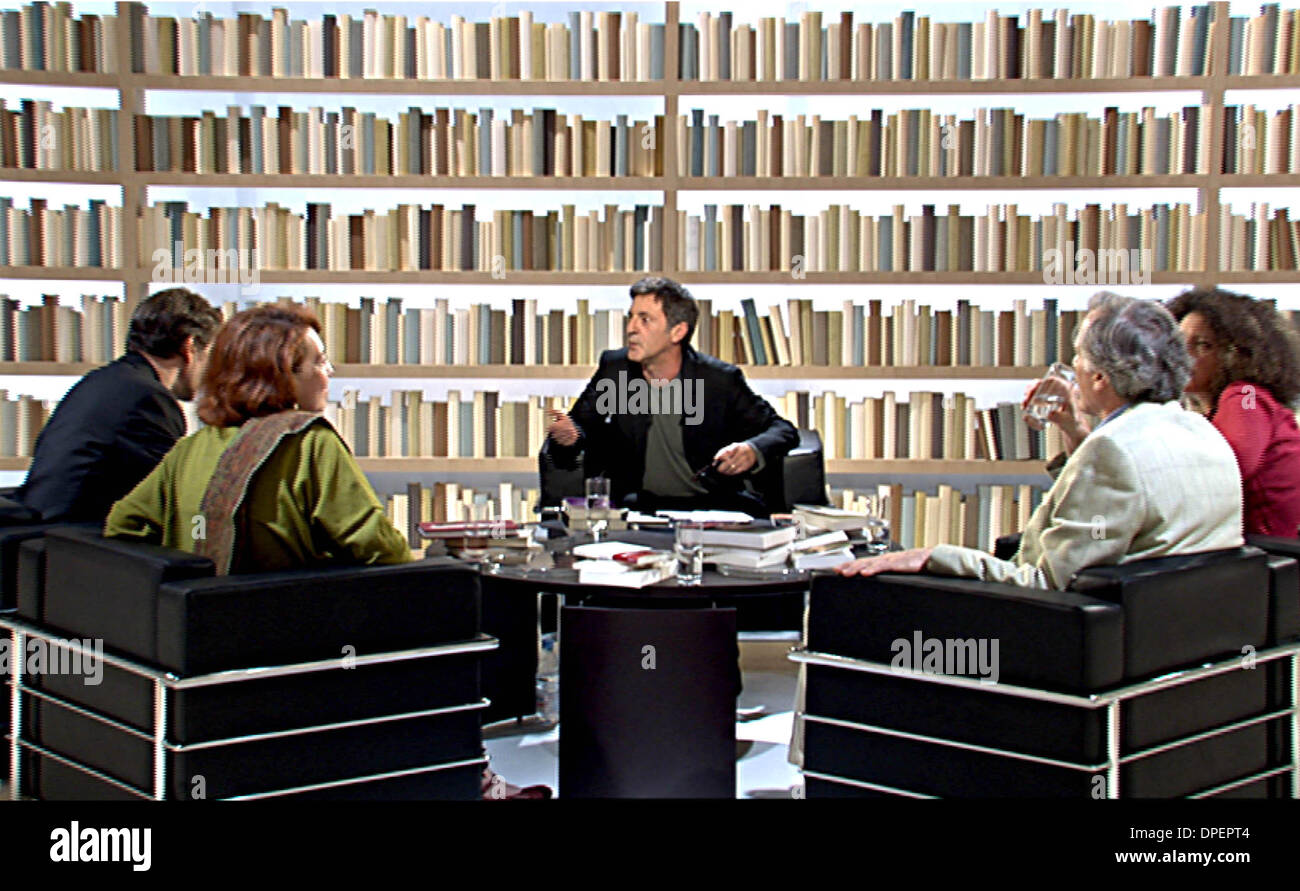 Hidden caches. Hidden caches. Hidden caches. Hidden city 4 статуя. Hidden caches.