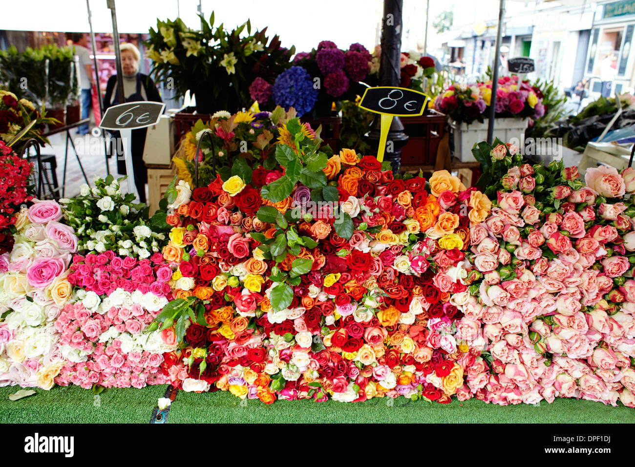 Cut roses on sale in street market, Paris Stock Photo Alamy