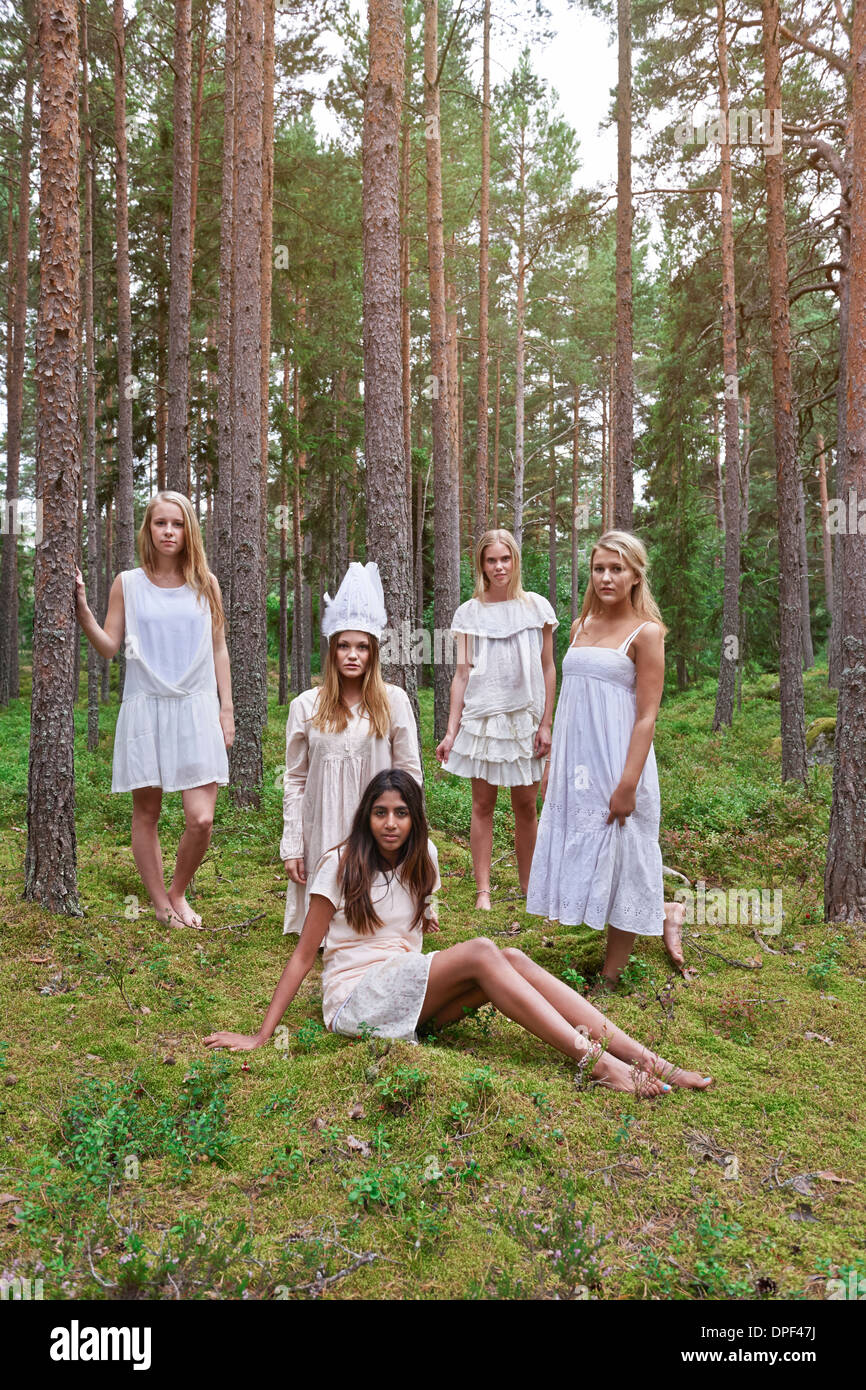 Girls In White High Resolution Stock Photography and Images - Alamy