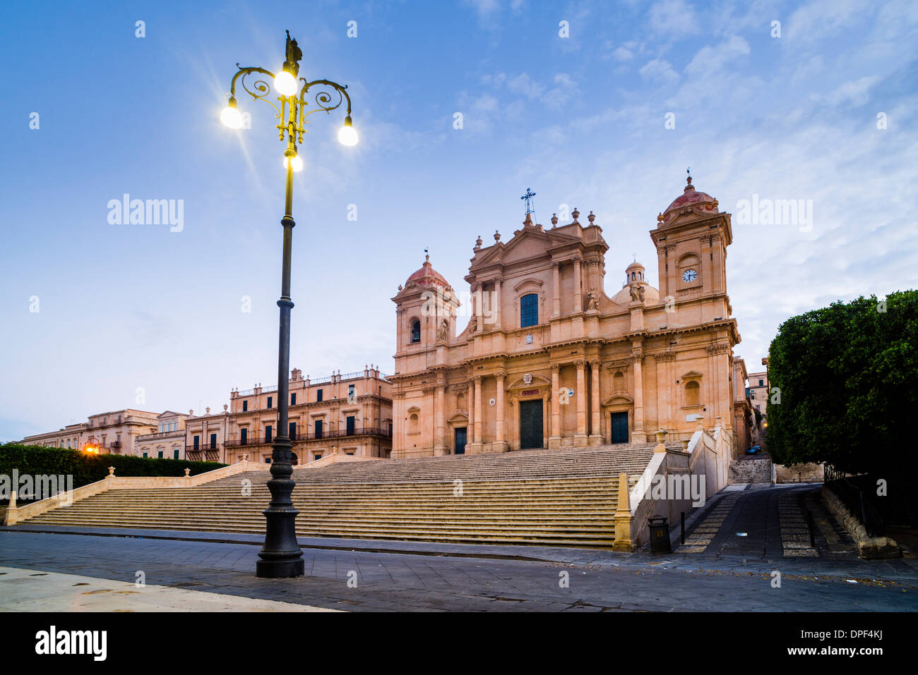 Duomo Noto Cathedral St Nicholas Cathedral Piazza Municipio Noto duomo-noto-cathedral-st-nicholas-cathedral-piazza-municipio-noto