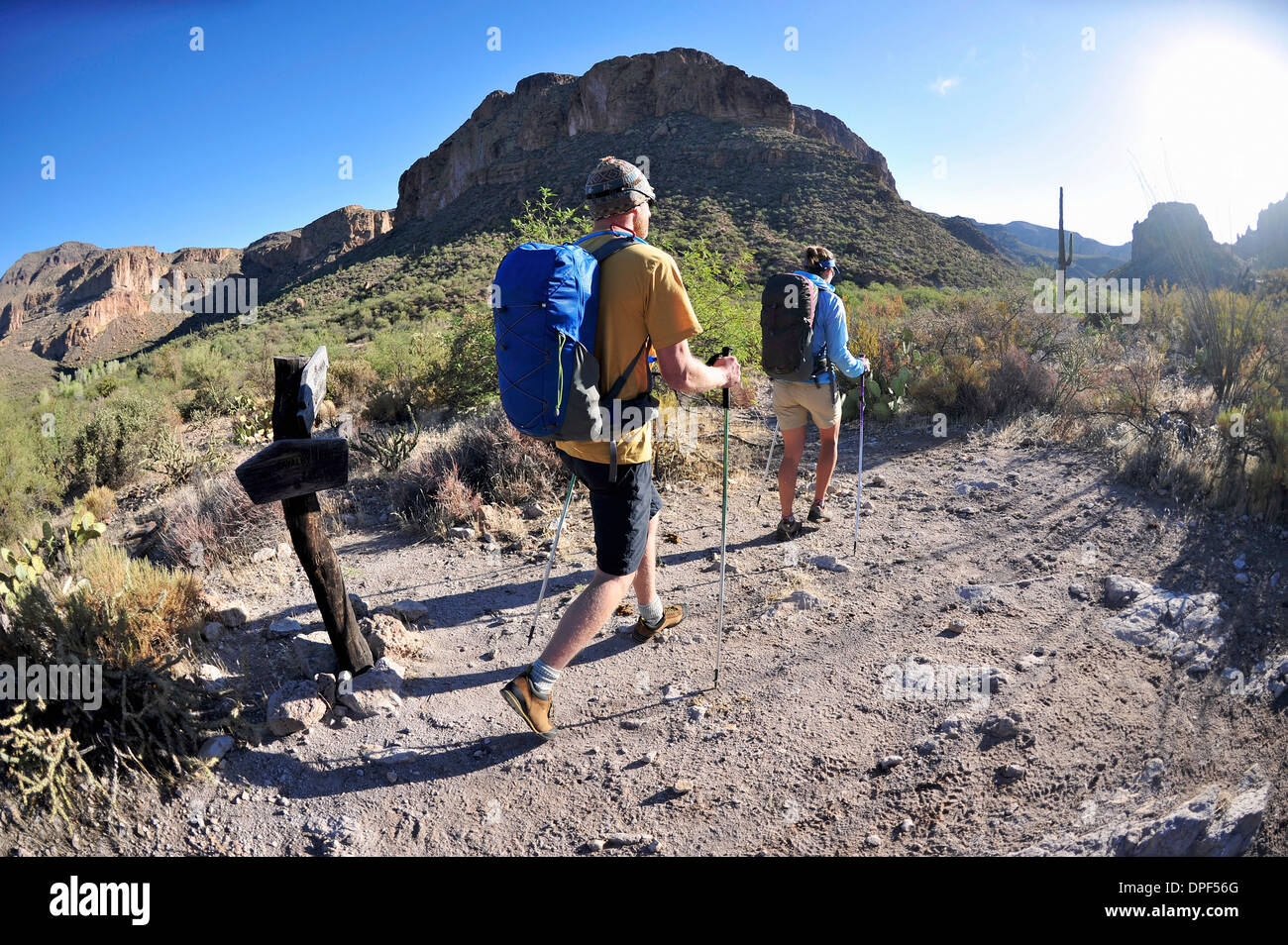 золотой рудник голландца. урубаен арт. пик ленина погибшие альпинисты. поверье в горах. гроза в горах фото.