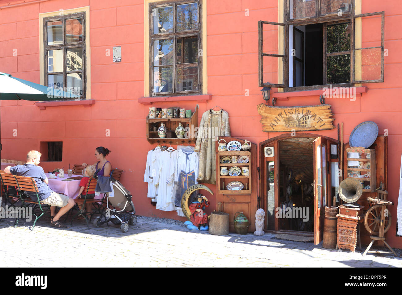 Souvenir shop and cafe on the Main Square Piata Cetatii in