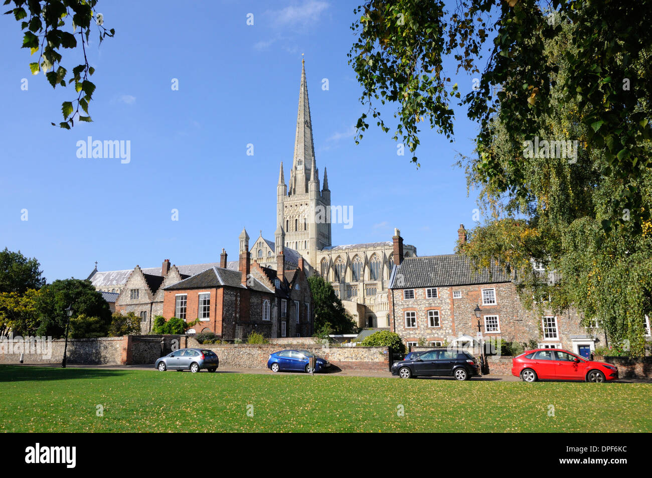 Norwich Cathedral from the Cathedral Close, Norwich Stock Photo