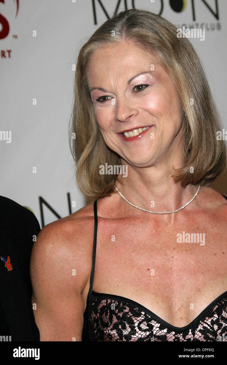 Lindsey Vuolo's Instagram, Twitter & Facebook on IDCrawl