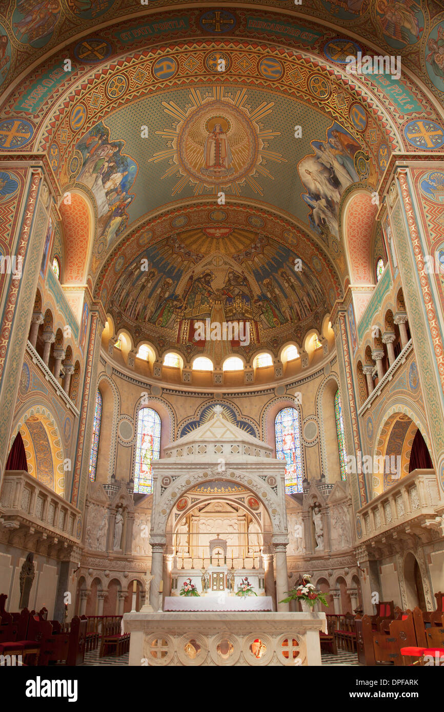 Interior of Votive Church, Szeged, Southern Plain, Hungary, Europe
