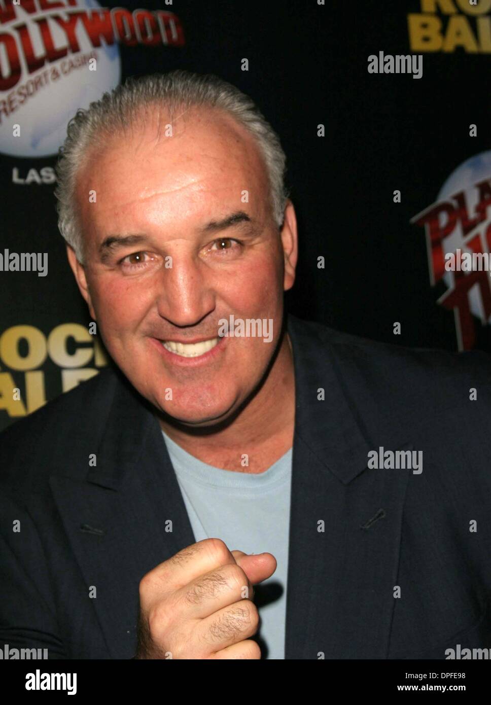 Gerry cooney hi-res stock photography and images - Alamy