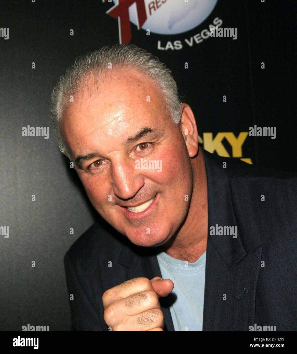 Gerry cooney hi-res stock photography and images - Alamy