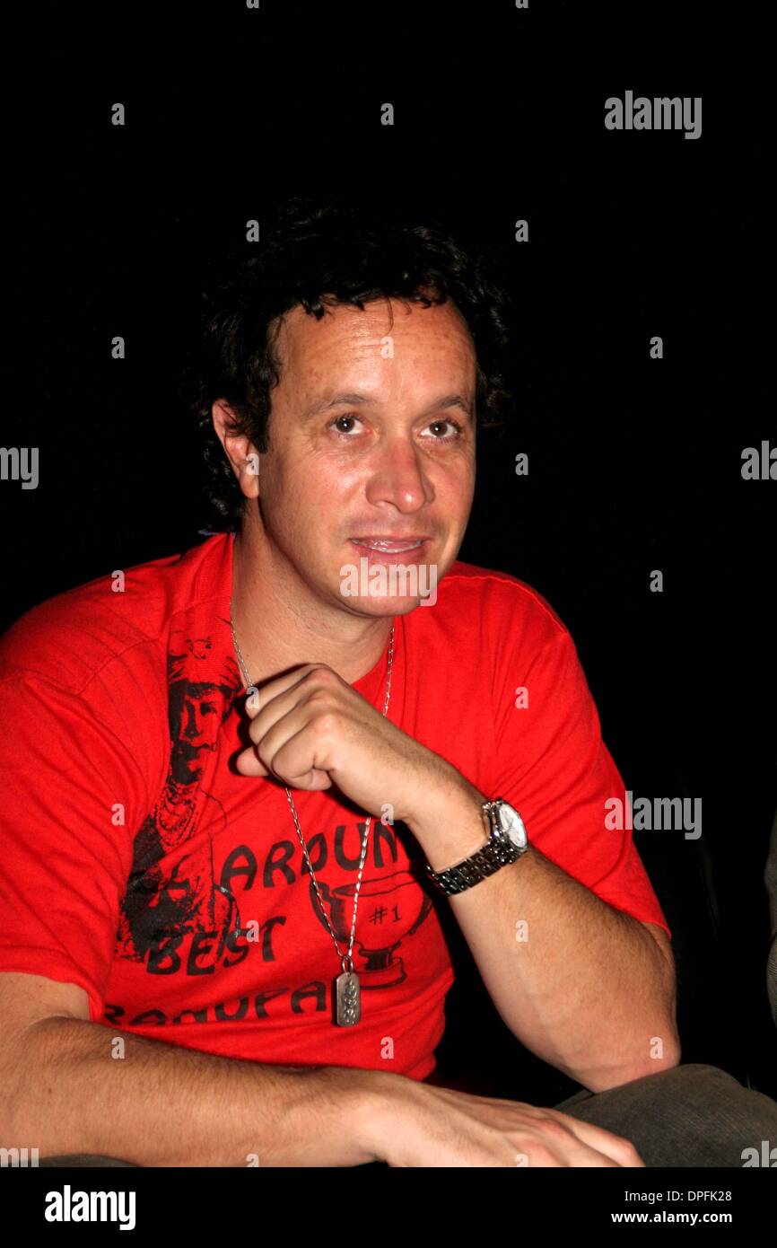 Oct. 21, 2006 - Hollywood, California, U.S. - K50378EG.KIM KARDASHIAN BIRTHDAY PARTY.AT THE VENETIAN RESORT HOTEL, LAS VEGAS 10-20-2006.  -   2006.PAULY SHORE(Credit Image: © Ed Geller/Globe Photos/ZUMAPRESS.com) Stock Photo