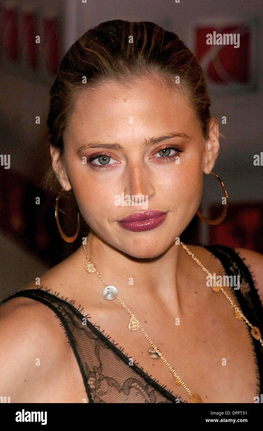 Apr 11 2006 New York New York U S SATURN ROCKS TIMES SQUARE TO