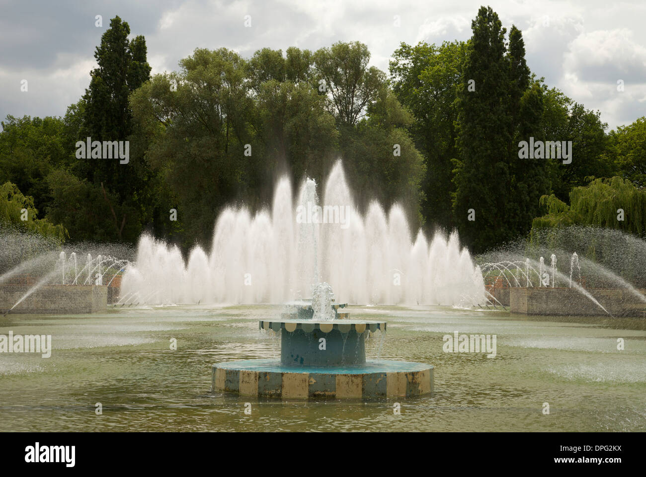 The fountains at Battersea Park, London, UK Stock Photo Alamy