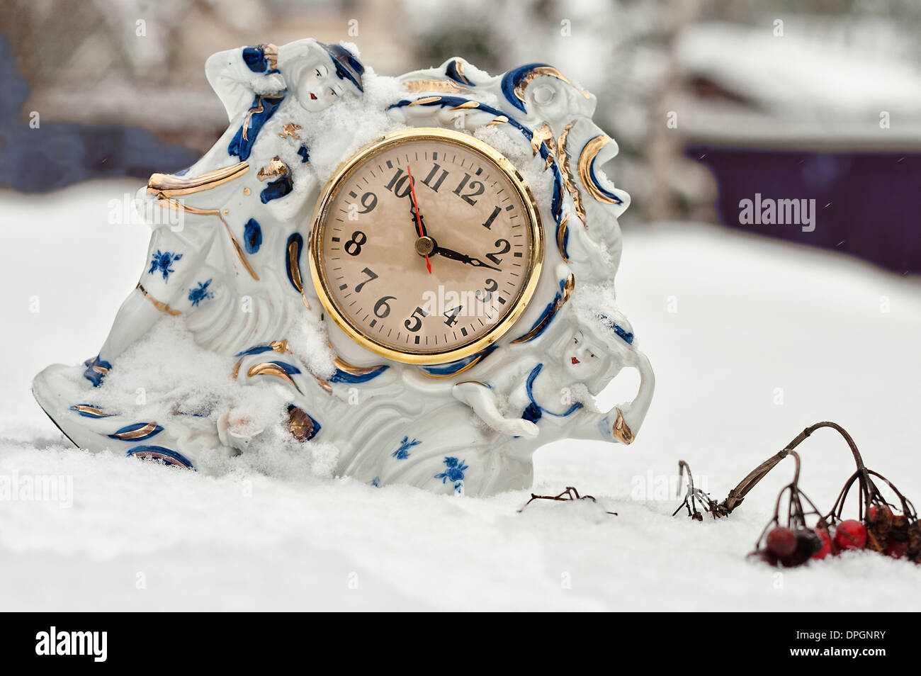 Mantel clock isolated hi-res stock photography and images - Alamy