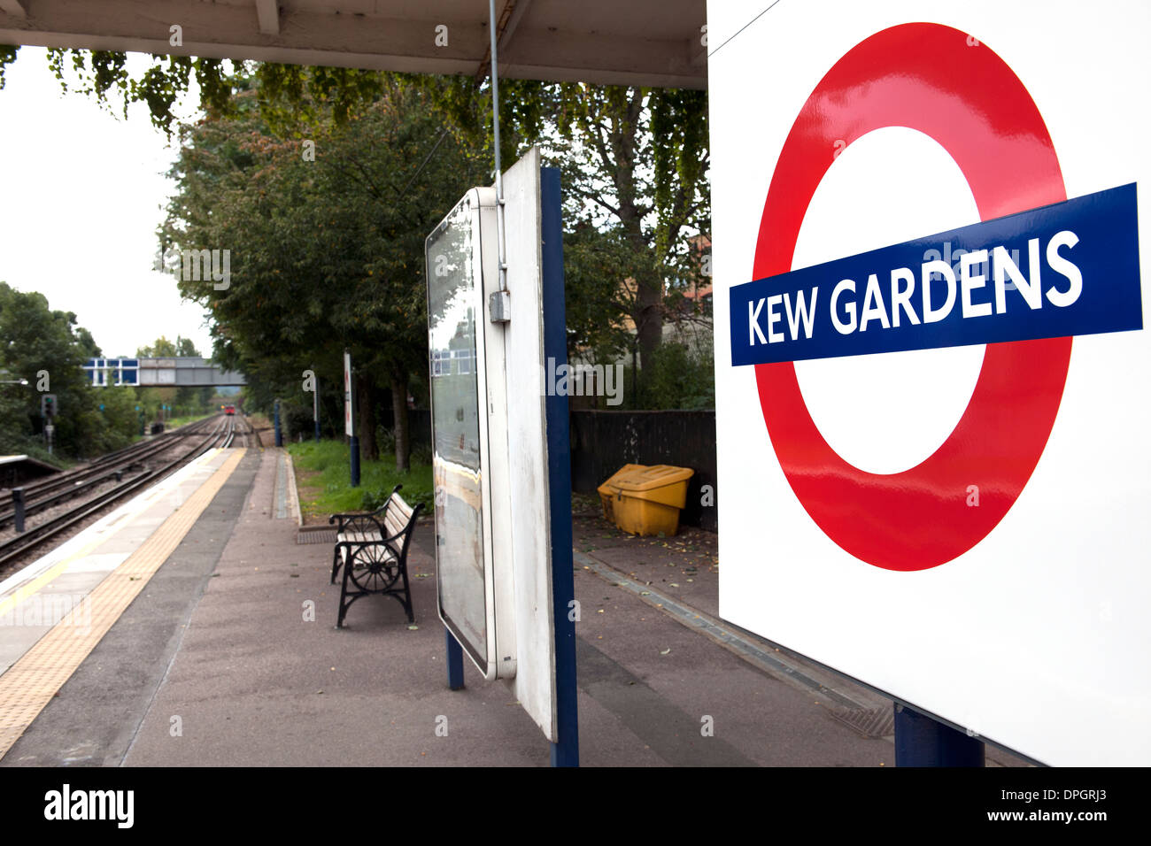 Kew Train Line London underground station signs hi-res stock photography and images ...