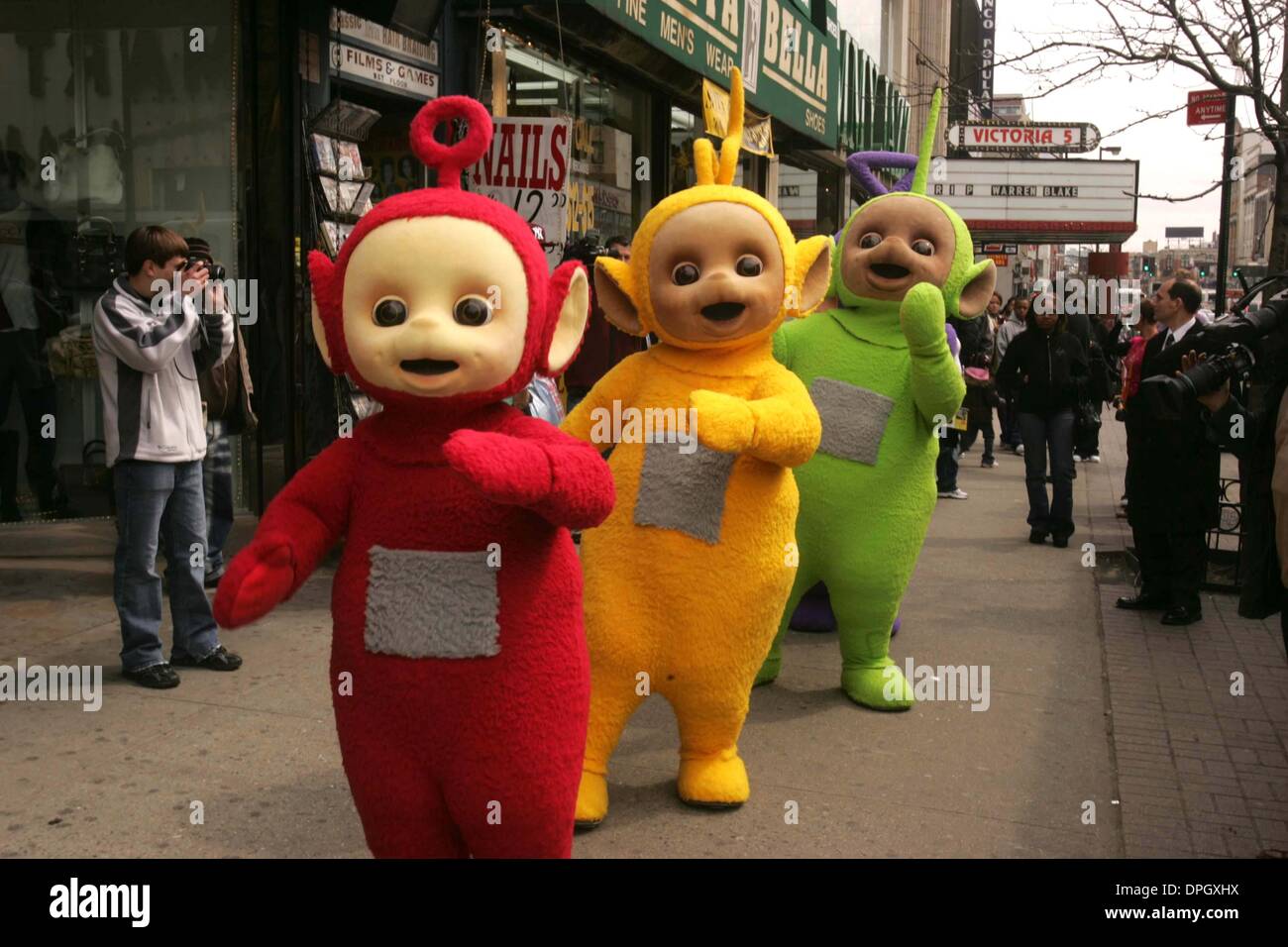 Mar. 25, 2006 - New York, New York, U.S. - THE TELETUBBIES KICK OFF  IT'S GLOBAL 10 YEAR CELEBRATION AND THEIR FIRST VISIT TO AMERICAN SOIL WITH A WEEKLONG TOUR OF NEW YORK New York LANDMARKS, STARTING WITH A TRIP TO THE WORLD FAMOUS APOLLO THEATRE   .HARLEM USA  03-26-2007.       2007.THE TELETUBBIES .K52334RM.(Credit Image: © Rick Mackler/Globe Photos/ZUMAPRESS.com) Stock Photo
