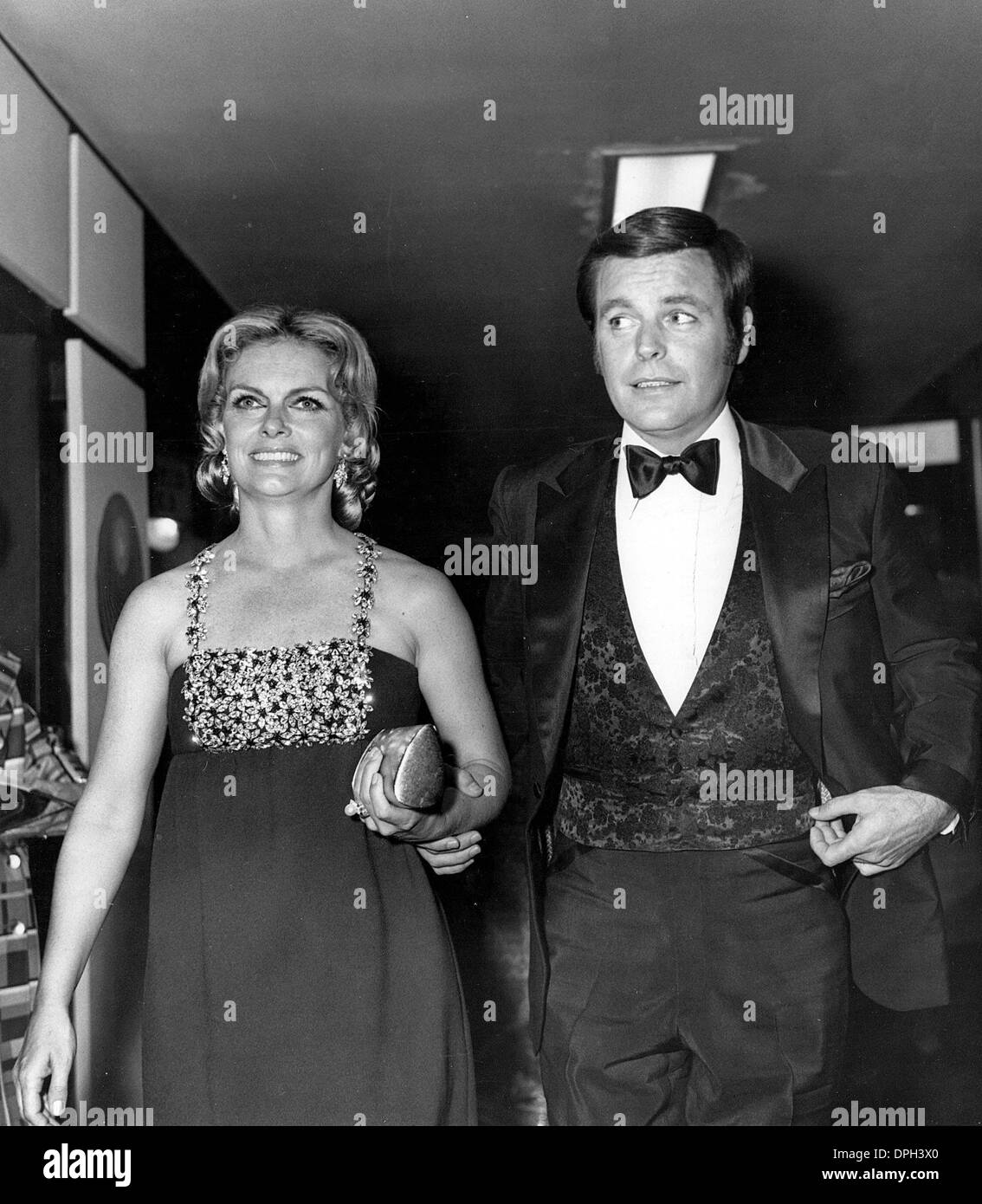 Aug. 17, 2006 - Hollywood, California, U.S. - ROBERT WAGNER WITH HIS WIFE MARION MARSHALL 1969.# 6844.(Credit Image: © Phil Roach/Globe Photos/ZUMAPRESS.com) Stock Photo