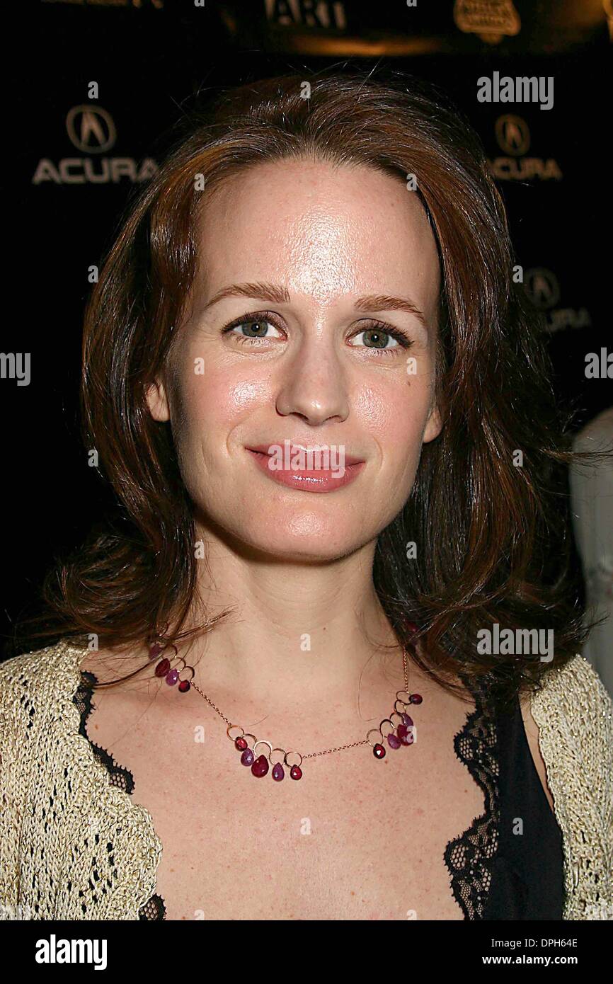 Apr. 9, 2006 - New York, New York, U.S. - K47460ML.11TH ANNUAL GEN ART FILM FESTIVAL- ''SHUT UP AND SING'' PREMIERE-ARRIVALS CLEARVIEW CHELSEA WEST NEW YORK New York .04-09-2006 .  -    2006.ELIZABETH REASER(Credit Image: © Mitchell Levy/Globe Photos/ZUMAPRESS.com) Stock Photo