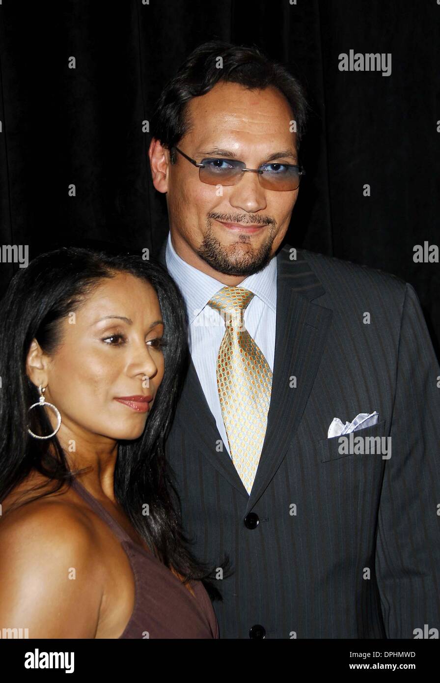 Aug. 18, 2006 - Hollywood, California, U.S. - K49339MGE.BEVERLY HILLS, CA AUGUST 18, 2006 (SSI) - -.Wanda De Jesus and actor Jimmy Smits during the 21st Annual Imagen Awards Gala, held at the Beverly Hilton Hotel, on August 18, 2006, in Beverly Hills, California.(Credit Image: © Michael Germana/Globe Photos/ZUMAPRESS.com) Stock Photo